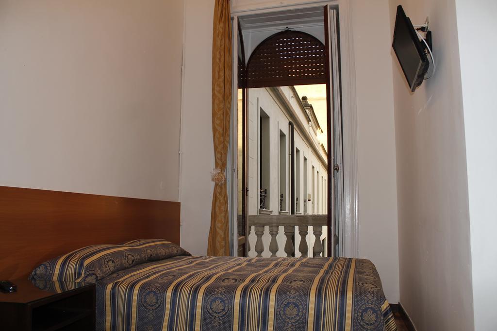 Hotel Luisa ميلان الغرفة الصورة