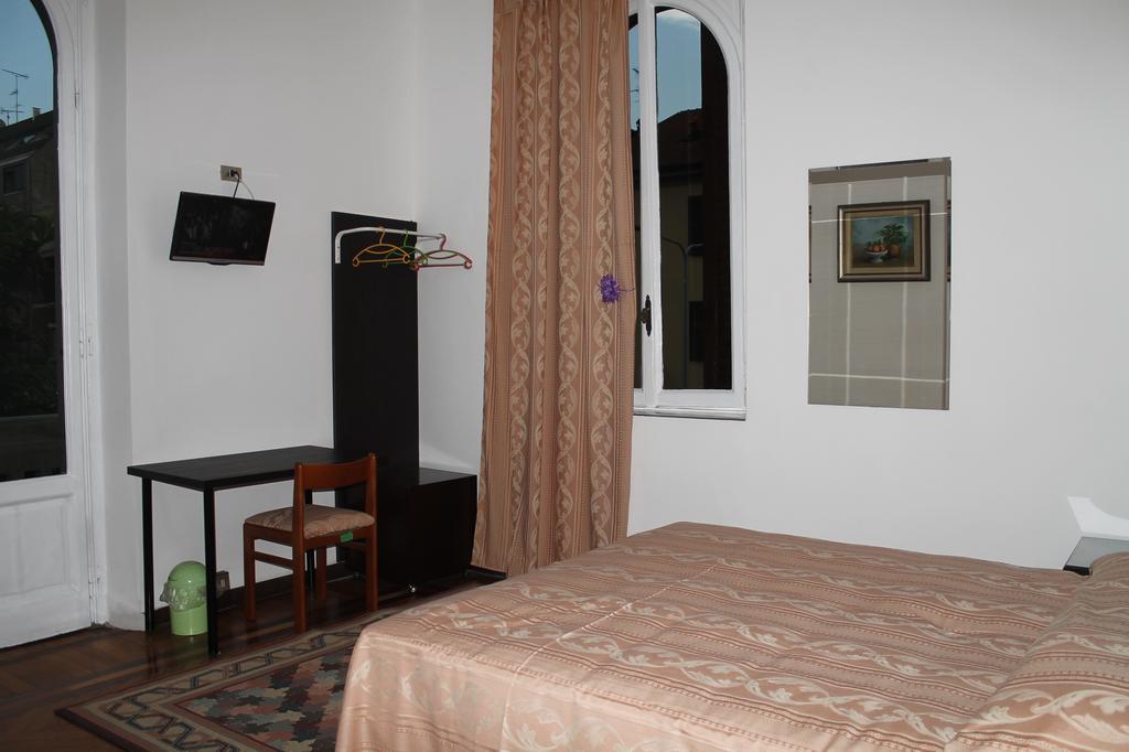 Hotel Luisa ميلان الغرفة الصورة