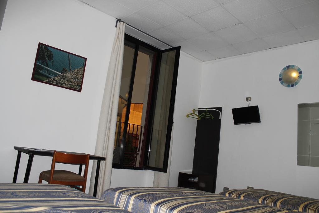 Hotel Luisa ميلان الغرفة الصورة