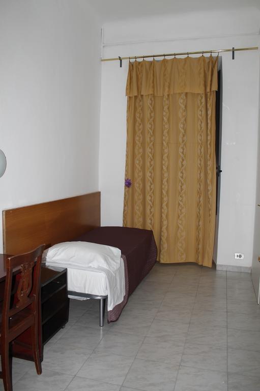 Hotel Luisa ميلان الغرفة الصورة