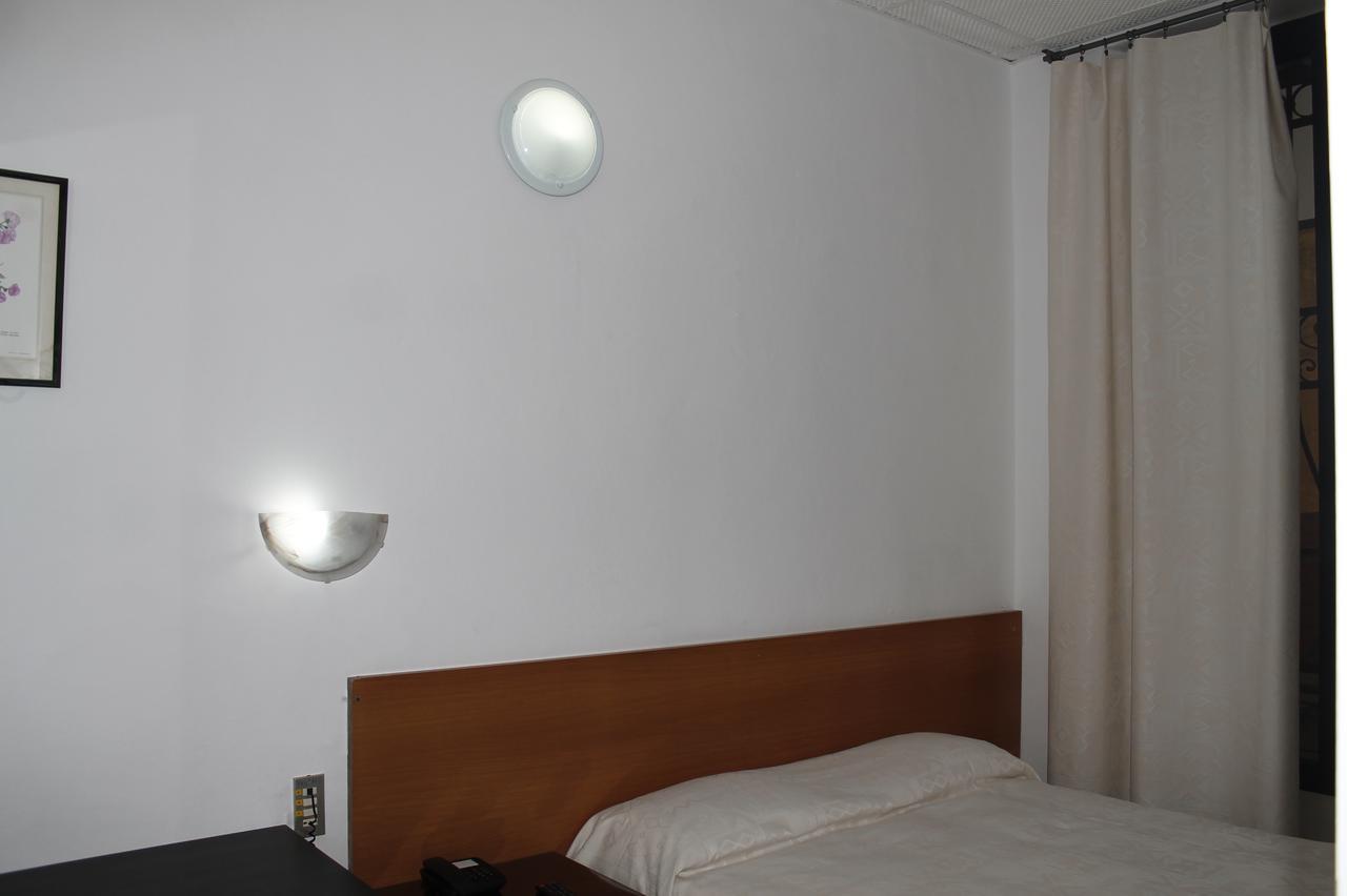 Hotel Luisa ميلان الغرفة الصورة