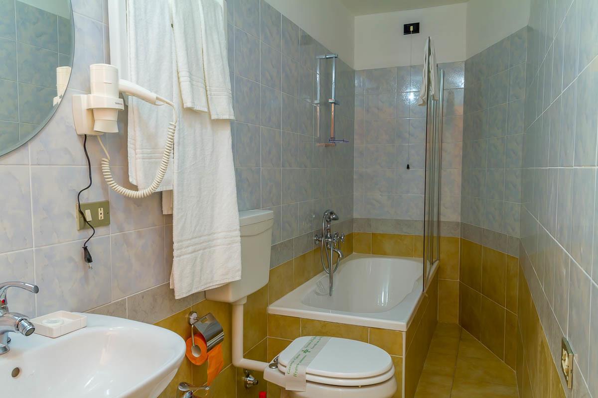 Hotel Luisa ميلان الغرفة الصورة